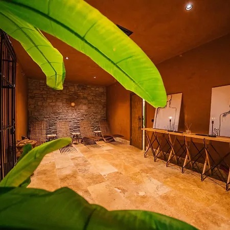 Szálloda The Remote 5*