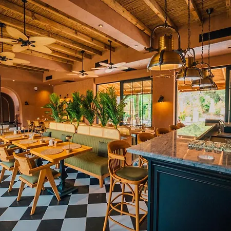 The Remote Szálloda Sarigerme