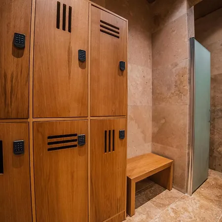 The Remote Szálloda