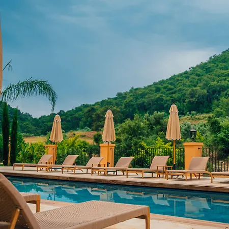 The Remote Szálloda 5*